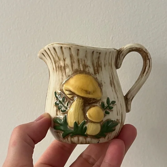 Vintage Mushroom Studio Pottery Creamer Pitcher Decor - Picture 11 of 11